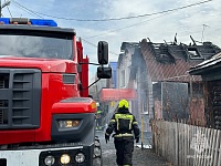 В Тюмени сгорел частный дом на улице 9 Января