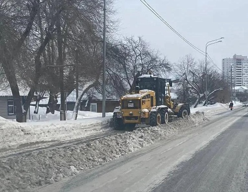 Максим Афанасьев поручил помочь ветеранам и семьям участников СВО с уборкой и вывозом снега
