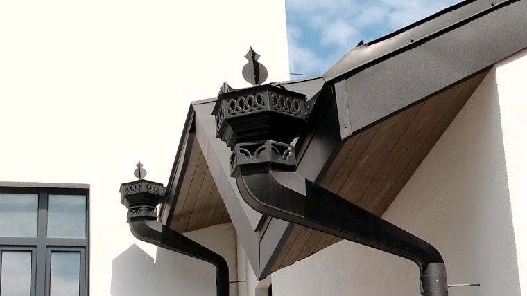 В тюменской каланче рассказали, почему следы кошачьих лап важны для архитектурного творчества