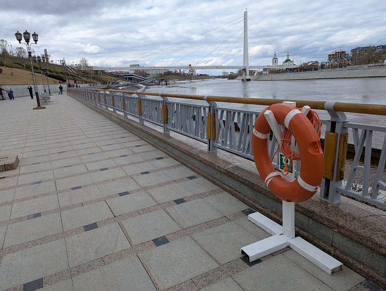 Спасатели начнут патрулирование на набережной Туры в Тюмени с 1 мая