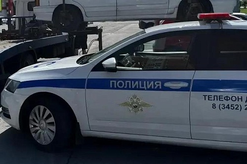 Из-за ДТП частично ограничено движение на 144-м километре трассы Тюмень - Ханты-Мансийск