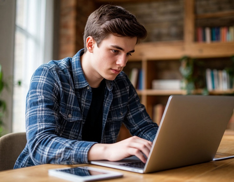 Пока вы спали: отмена голосования по новой банкноте, рост маткапитала, кому нельзя есть икру