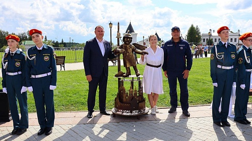 В Тобольске появился ангел-пожарный