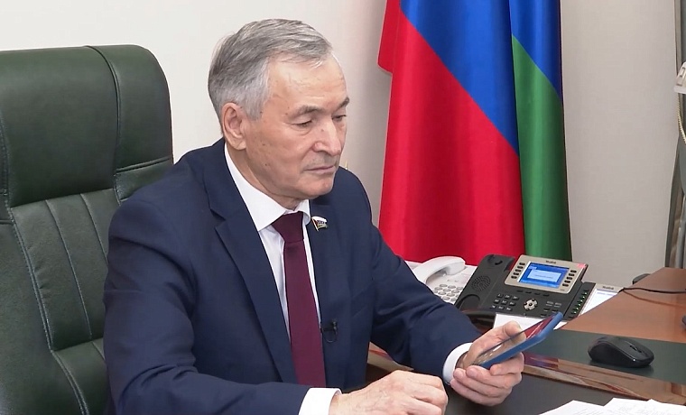 Фуат Сайфитдинов принял участие в «Марафоне звонков Героям»