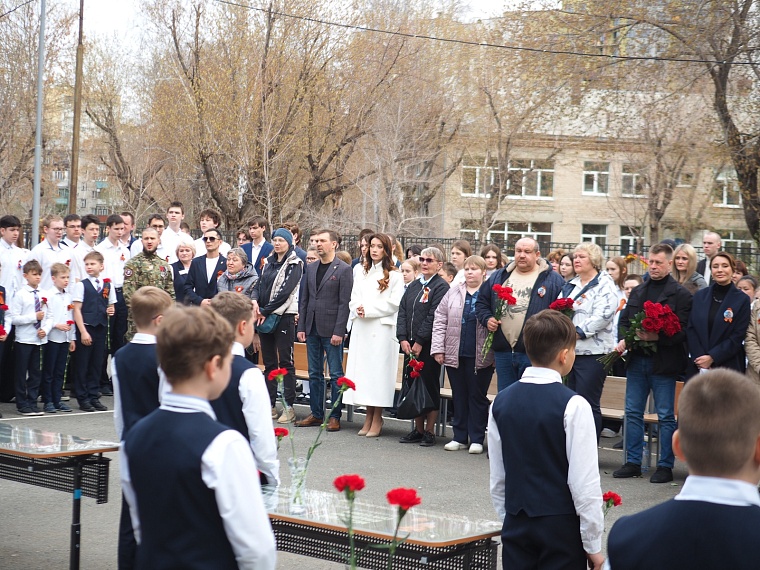 В тюменской гимназии открыли мемориальные доски в память о погибших на СВО бойцах