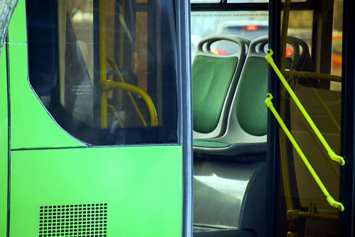 Дачные автобусы изменят маршрут из-за запрета левого поворота с ул. Теплотехников