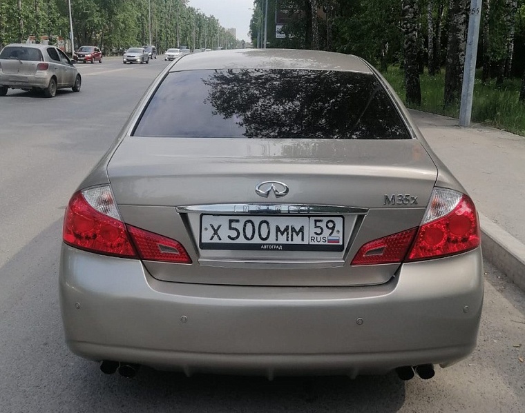 "Купил, делов не знаю": водитель иномарки ездил по Тюмени с подложными номерами