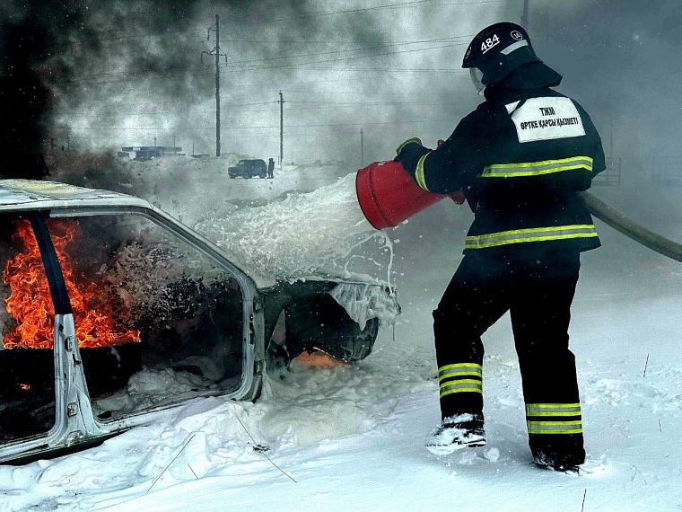 Тюменские сотрудники МЧС отработали действия при паводке на масштабных учениях в Северо-Казахстанской области
