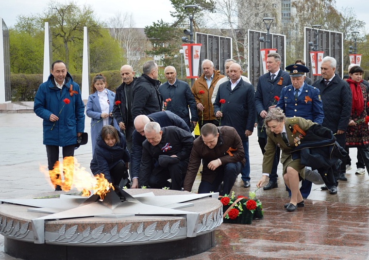 В Тюмени общественные активисты почтили память воинов, погибших на фронтах Великой Отечественной войны