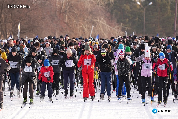 Александр Моор: Более 11 тысяч жителей Тюменской области вышли на «Лыжню России»