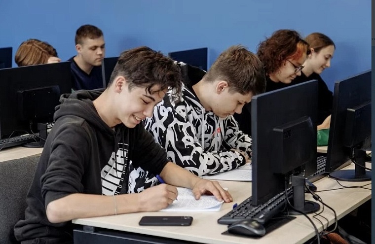 В IT без ОГЭ и ЕГЭ: как колледж в Тюмени готовит цифровых специалистов с первого курса
