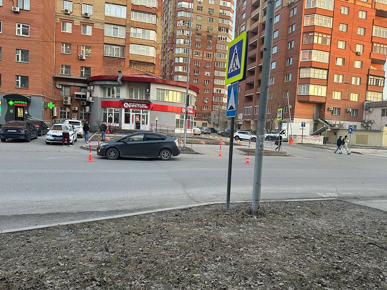 Тюменец сбил пятилетнюю девочку на переходе