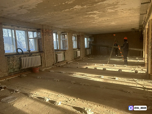 Александр Моор: По просьбе земляков проводим ремонт в детской школе искусств в Тобольске