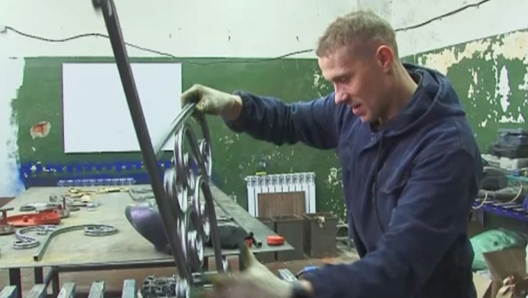 За ленточку к любимому и обратно: как в Тюменской области героев возвращают к мирной жизни