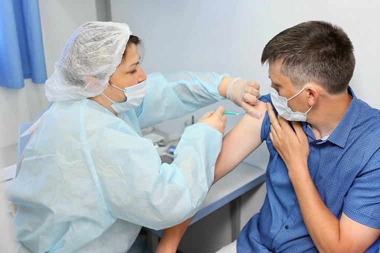 В  Тюменской области более 570 тысяч жителей сделали прививки от гриппа