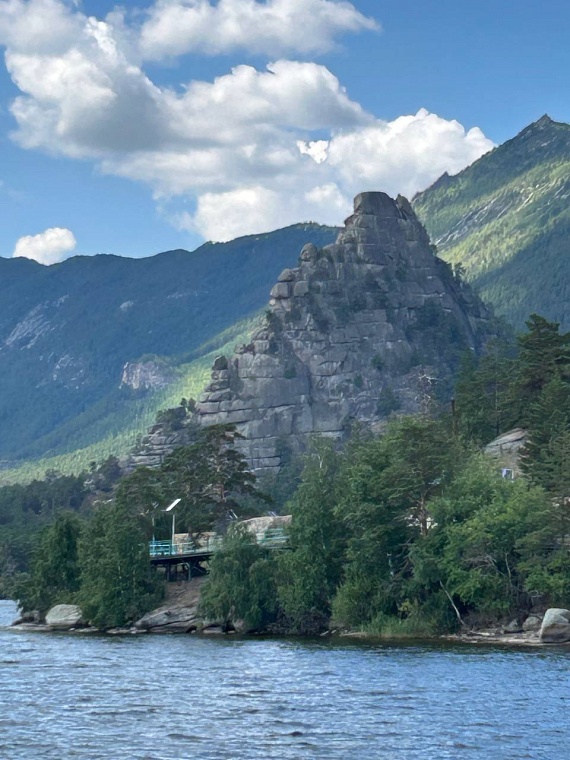 Поездка в Казахстан: низкие цены, дешевый сервис, красивая природа и стремительный банкинг