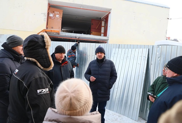 В гаражном кооперативе "Суходольский-1" после хлопка газа ставят подпорки для проведения следственных действий