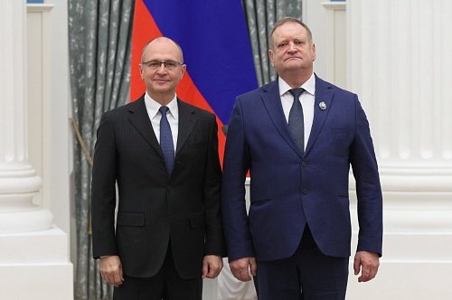 Первый замглавы Голышмановского округа Владимир Попов получил звание заслуженного работника