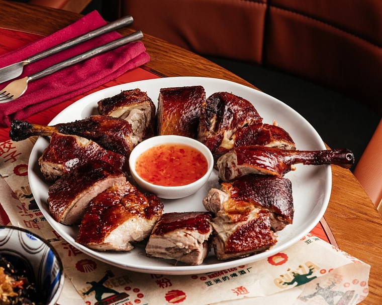 В Тюмени начал работу двухэтажный современный ресторан