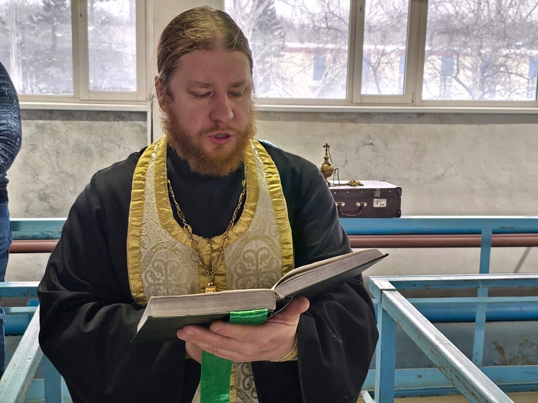 Тюменцы могут набрать крещенской воды из водопровода