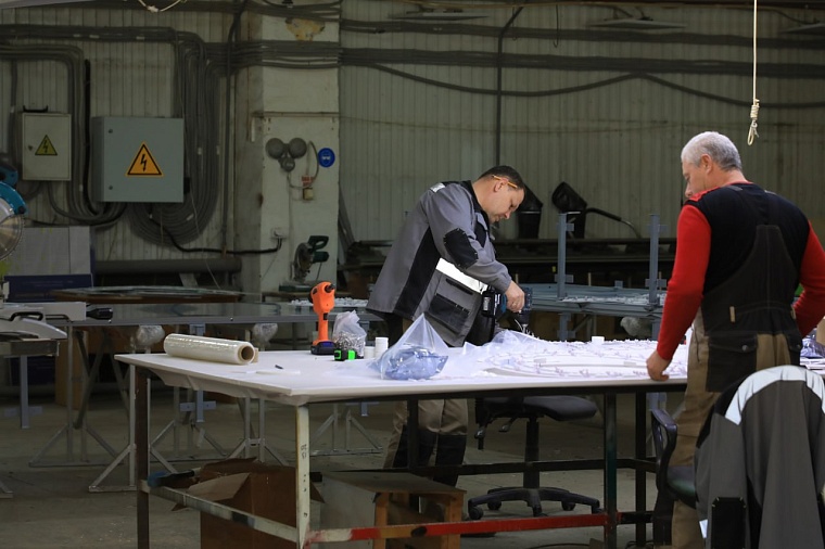 На фасаде научной библиотеки появится надпись «Тюмень - город трудовой доблести»