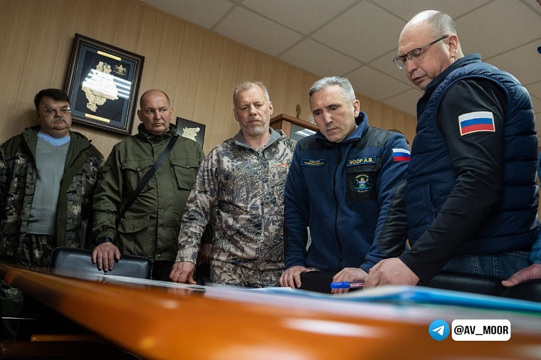 Александр Моор: Продолжаем поддерживать земляков, пострадавших от паводка