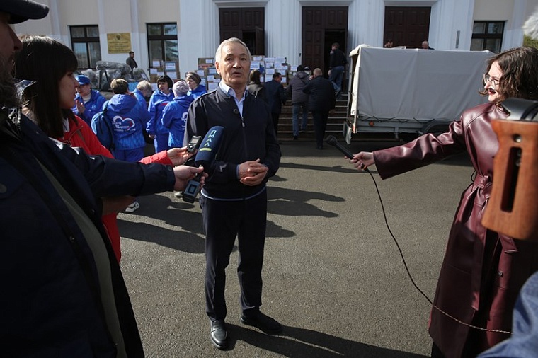Депутаты и волонтеры облдумы отправили на СВО очередной гуманитарный груз