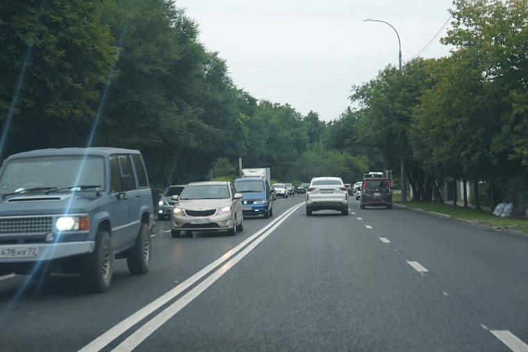 В Тюмени отремонтировали 2 километра дороги по Червишевскому тракту