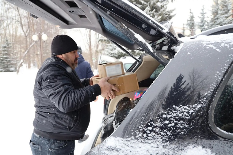 Боец СВО с позывным Гиря поблагодарил за машину компанию "Тюменский пломбир" и администрацию округа
