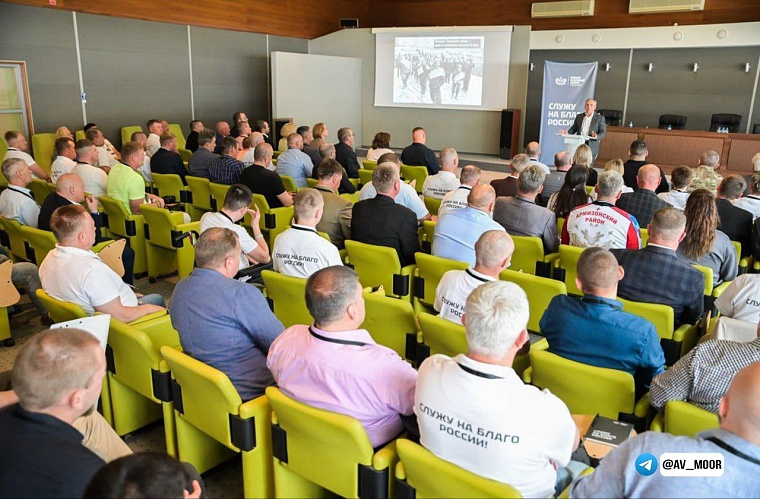 Александр Моор пригласил тюменские компании стать партнерами проекта "Боевой кадровый резерв"