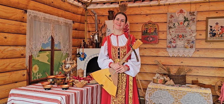 На фестивале в Тюмени работает выставка народных традиций