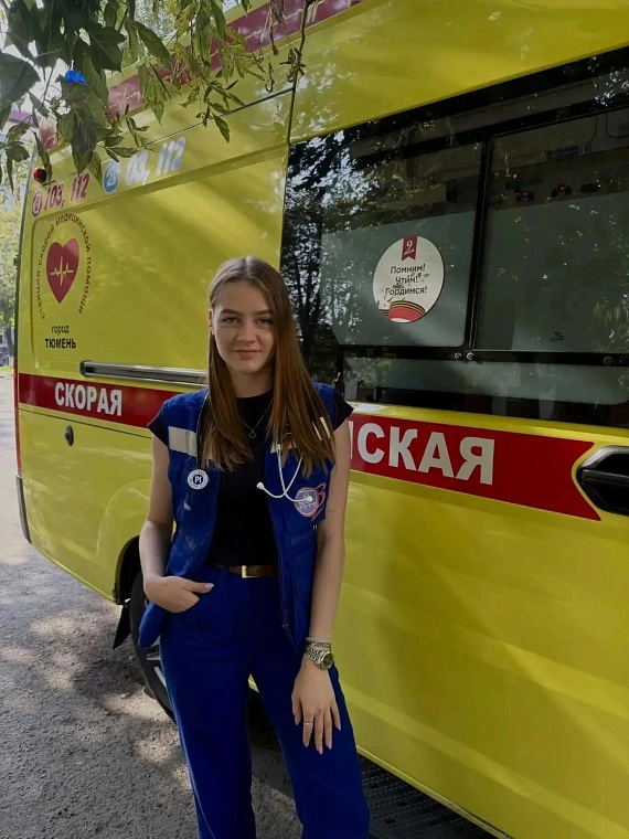 В Тюмени в машине скорой помощи родился мальчик