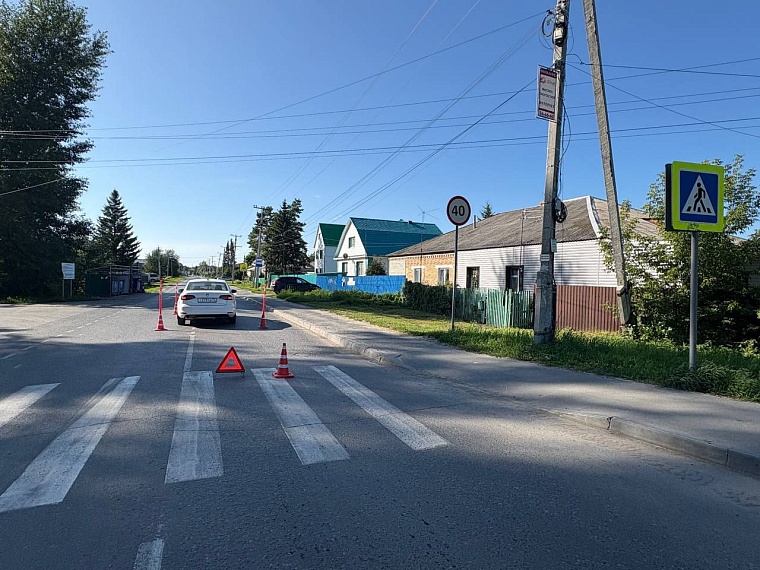 12-летний школьник выскочил под машину из-за другого автомобиля