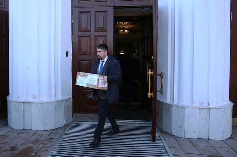 Депутаты и волонтеры облдумы отправили на СВО очередной гуманитарный груз