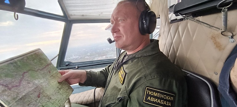 Василий Абрамов в кабине самолета Ан-2