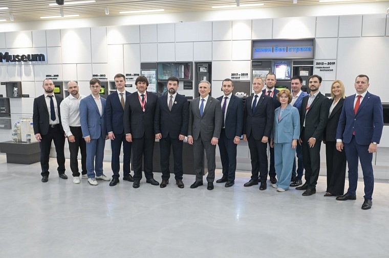 Александр Моор: Продолжим укреплять компетенции в биоинформатике, клеточной и молекулярной биологии