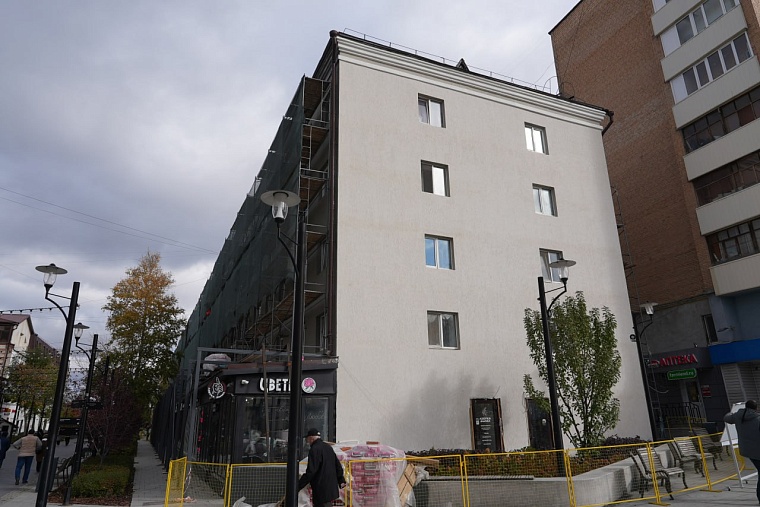 В Тюмени хрущевке на Дзержинского придадут исторический колорит