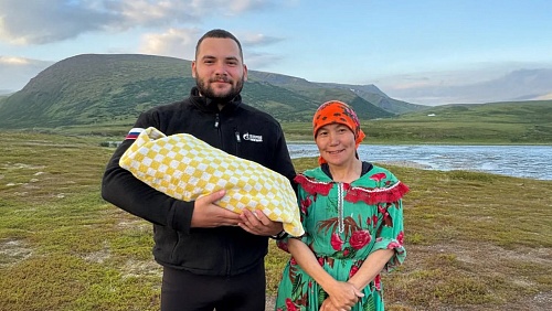 Роды у женщины из кочевья на Ямале принял волонтер, собиравший мусор