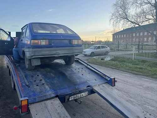 Подросток возит маму на работу: в Голышмановском округе ГАИ эвакуировала автомобиль на спецстоянку