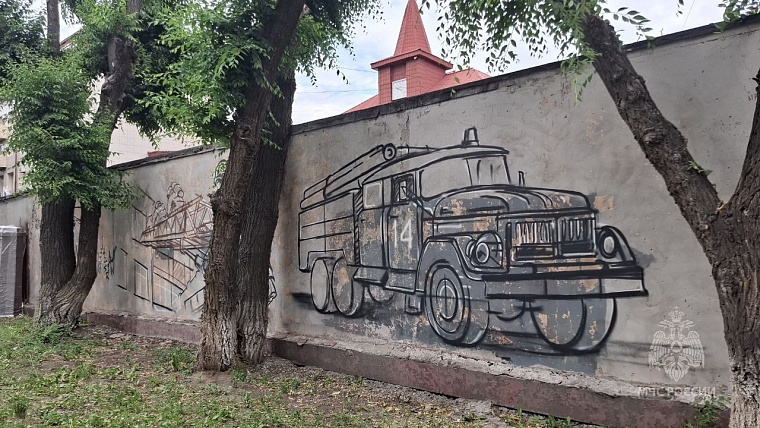 В центре Тюмени появится мурал, посвященный пожарным