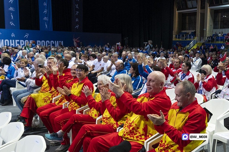 Александр Моор принял участие в церемонии закрытия X Спартакиады пенсионеров России