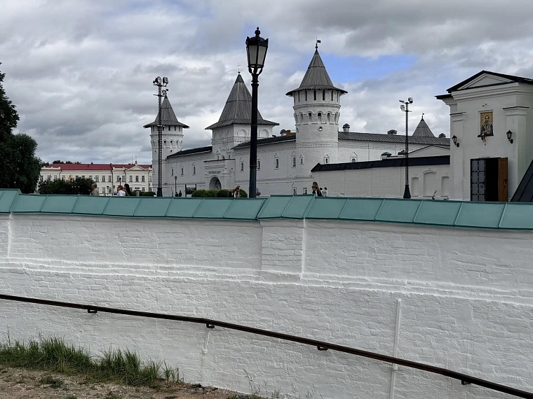 У Тобольского кремля открывают движение по Прямскому взвозу