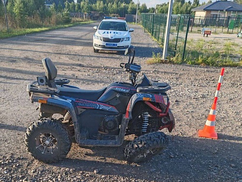 В Тюменском округе 15-летняя школьница на квадроцикле въехала в столб