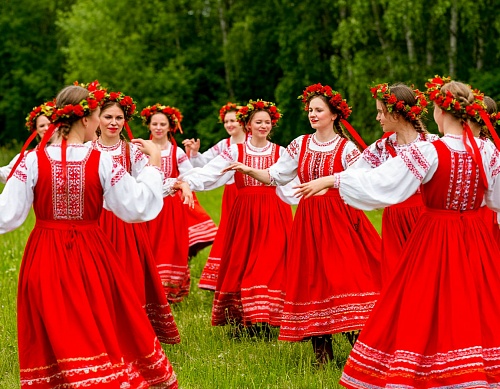 Эксперт рассказал о традициях Дня дружбы и единения славян