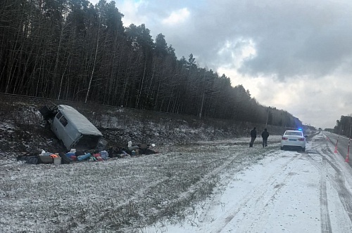 Один погиб, трое ранены: на трассе Тюмень - Ханты-Мансийск обострилась аварийная обстановка