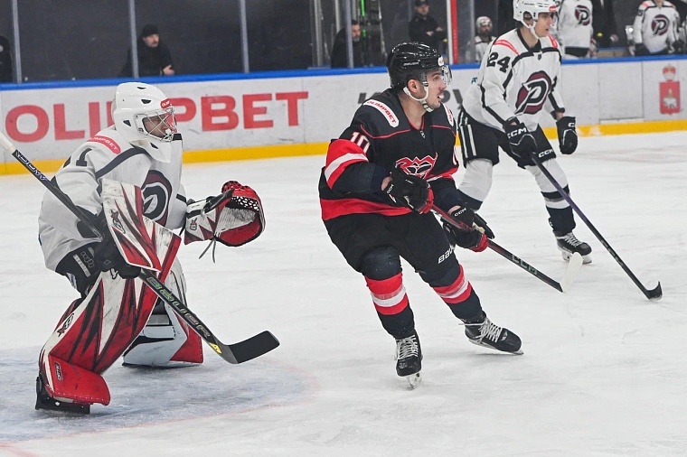 Тюменский ХК «Рубин» всухую обыграл «Молот» на старте последней выездной серии ВХЛ в 2025 году