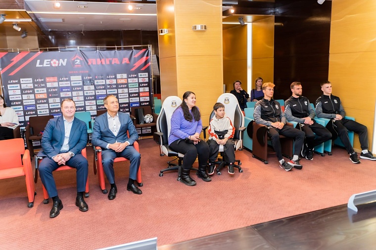 Артем Жога исполнил мечту семилетнего футболиста из Тюмени