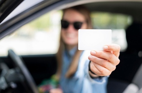 Автомобилистка из Ялуторовска два года ездила по поддельному водительскому удостоверению