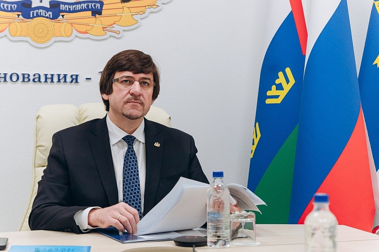 Максим Афанасьев: С начала зимы с улиц Тюмени вывезено уже 2,2 млн кубометров снега